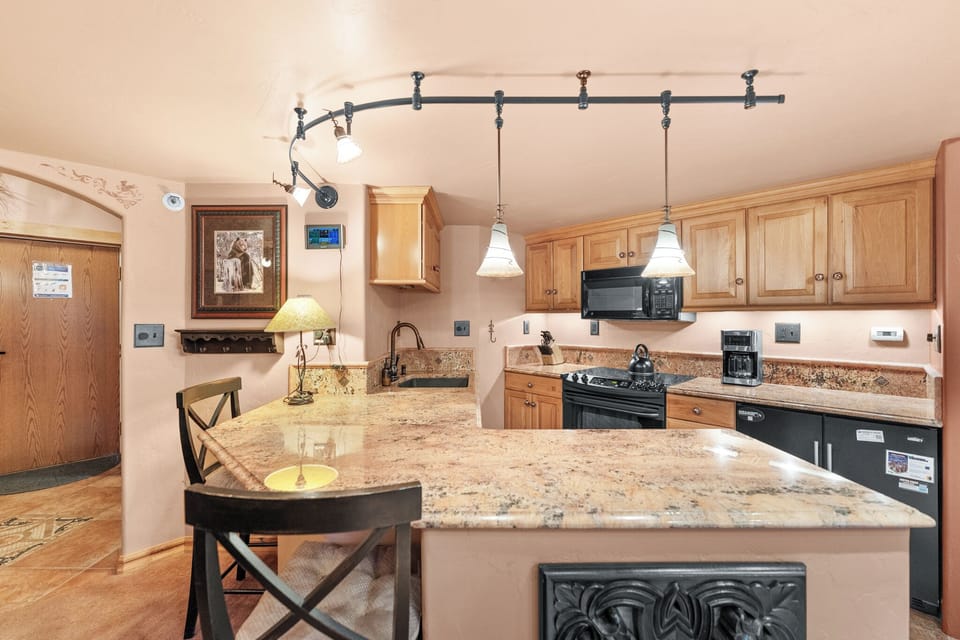 Condo (1 Bedroom) | Exterior