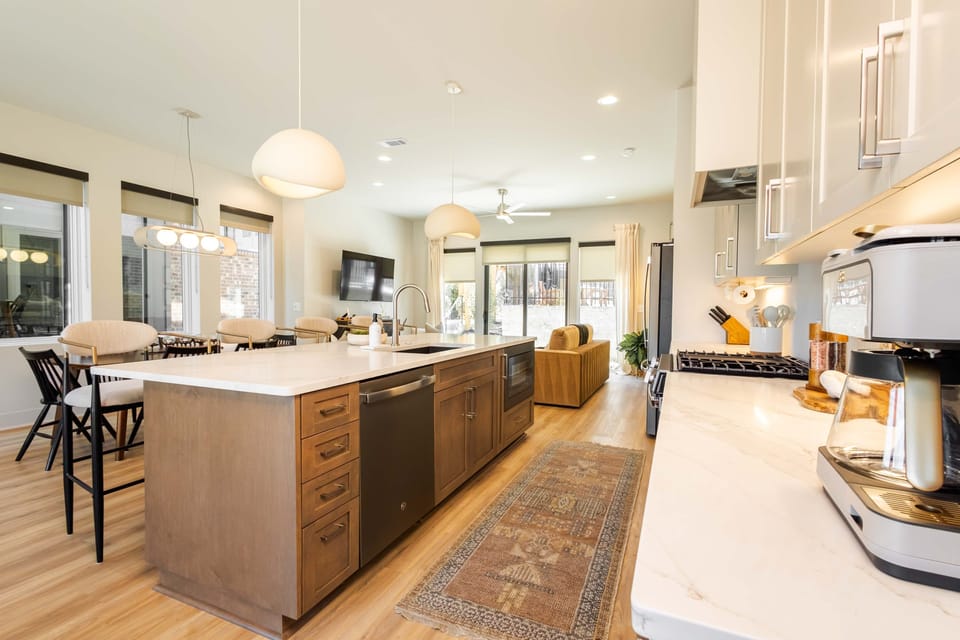 Fully outfitted kitchen