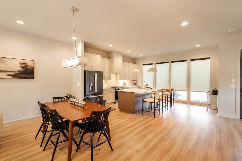 Dining area perfect for family gatherings