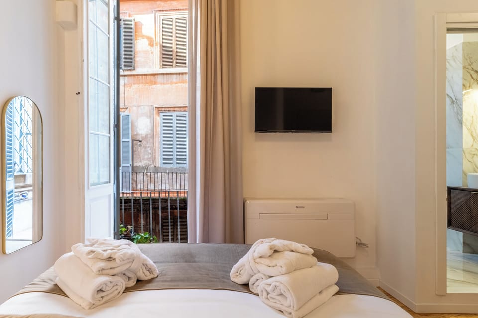Minibar, in-room safe, blackout drapes, soundproofing