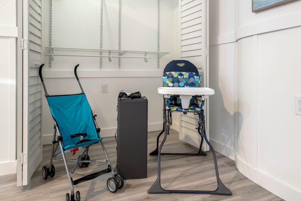 Stroller, high chair & pack ’n play available for $30 (photo from another unit).