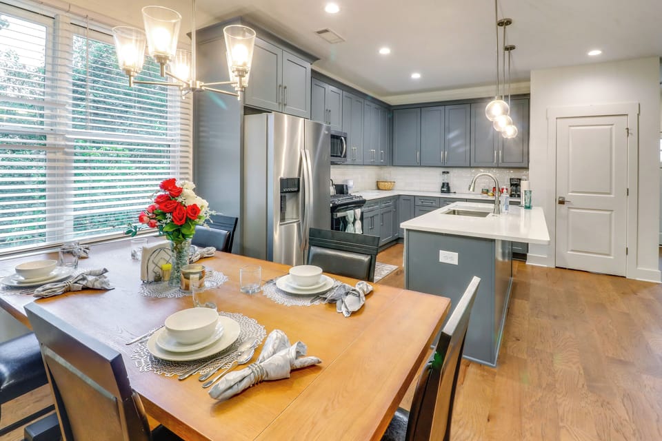 Dining Area | 1st Floor