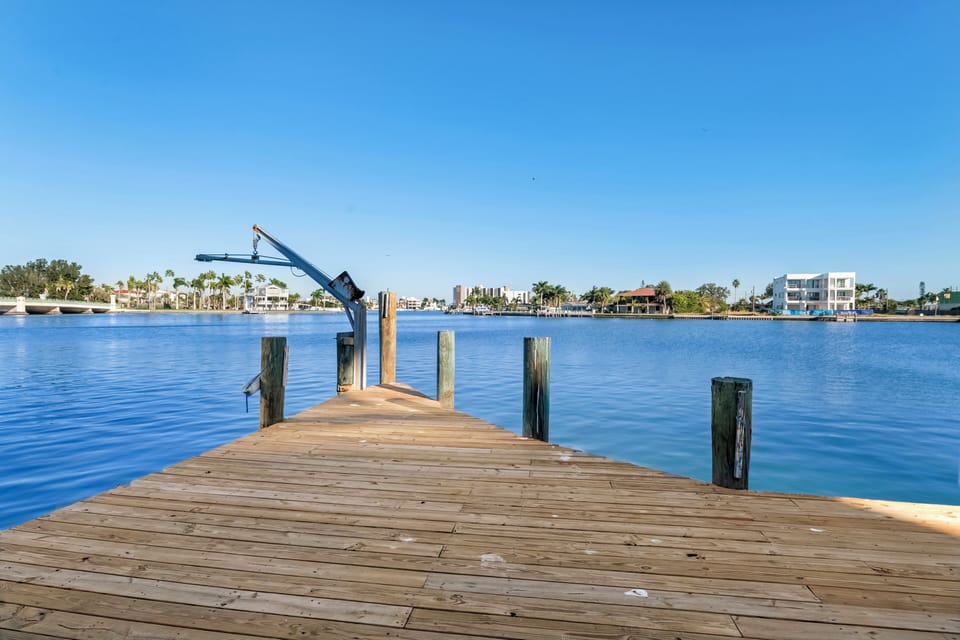 Dockside mornings—bay views and the perfect place to unwind.
