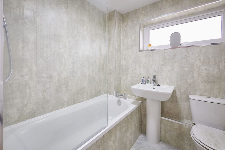 Host Stay Osprey Drive House in England