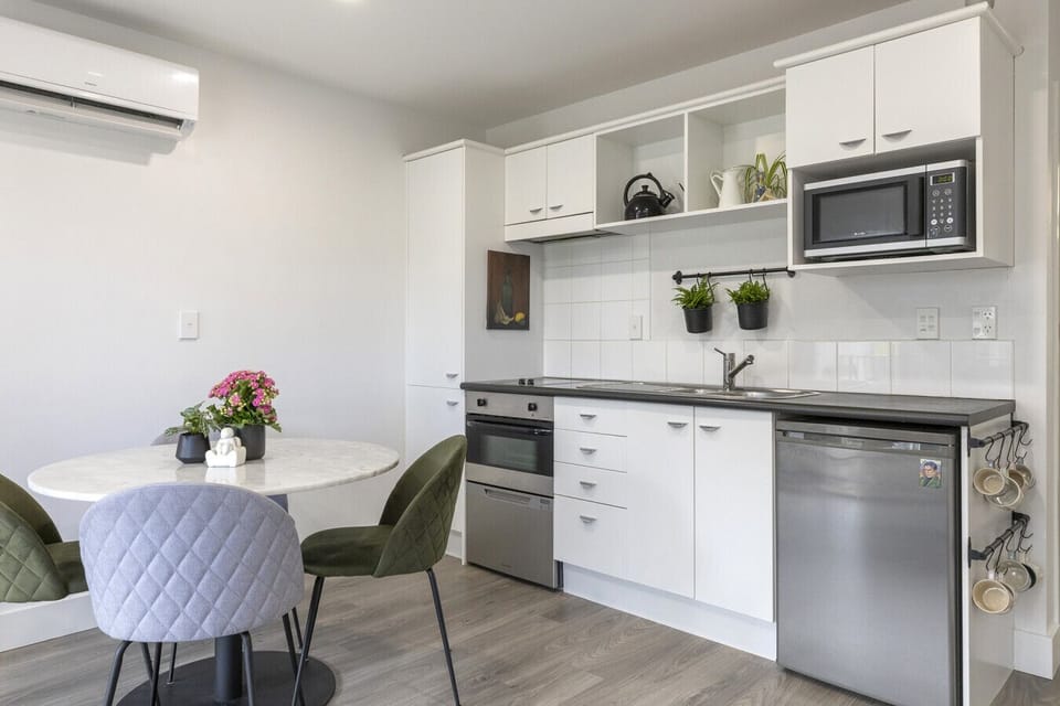 Kitchen and dining area
