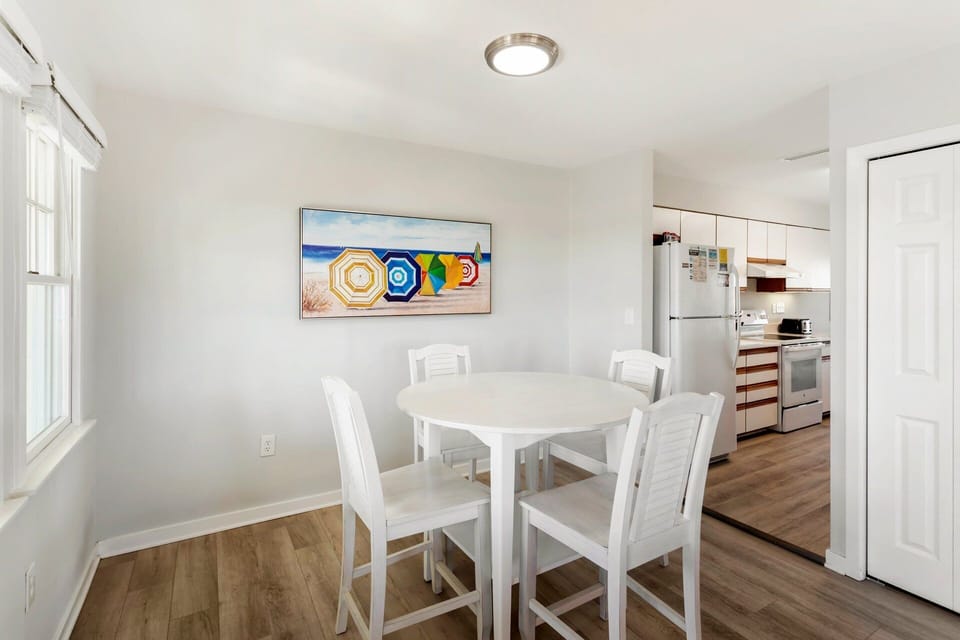 Dining Area – Bright dining space for shared meals.