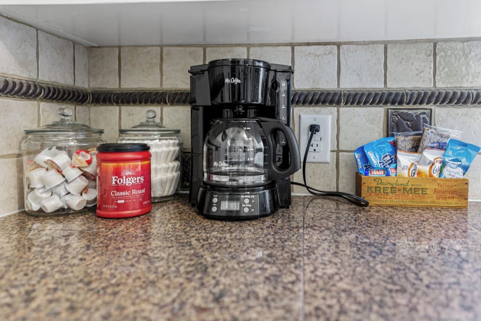 Plenty of coffee and snacks so you don’t have to leave as soon as you arrive!