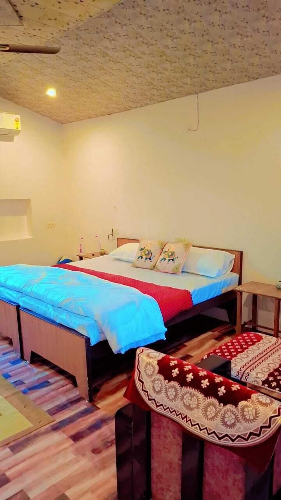 Deluxe Double or Twin Room, Pool View | Room amenity