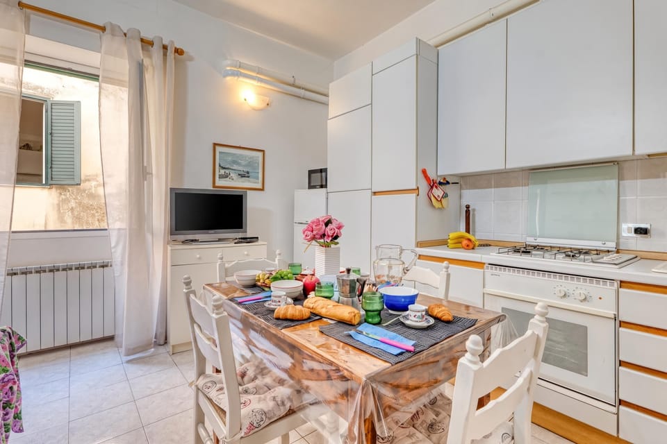 Kitchen and dining area