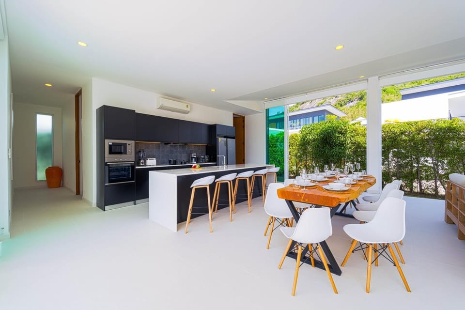 Villa, Pool View | Private kitchen | Coffee/tea maker, electric kettle, toaster