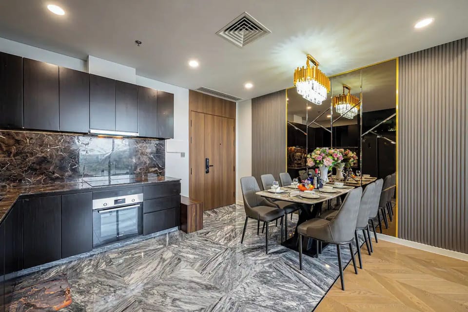 Family Suite, 3 Bedrooms, Club Lounge Access, City View | Private kitchen | Full-size fridge, microwave, oven, stovetop