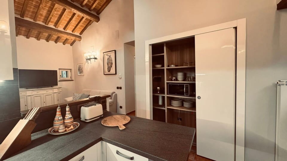 Dining Room, Kitchen