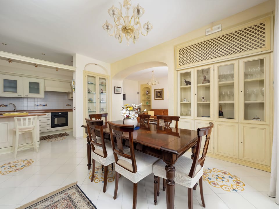 Panoramic Condo, Balcony, Sea View | Dining room