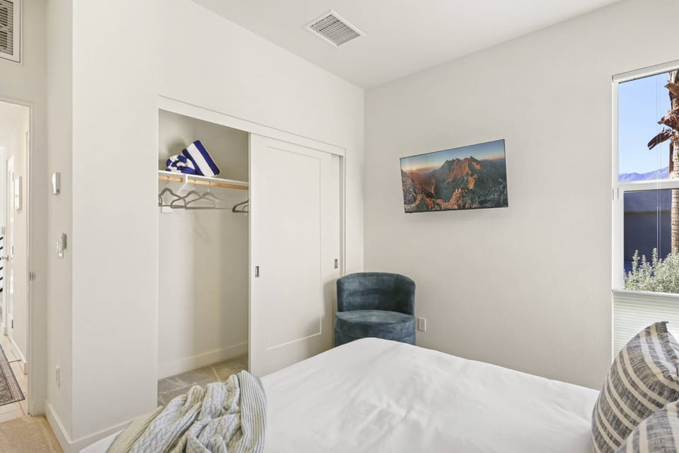 Guest Queen Bedroom Ceiling Fan Closet Smart Samsung TV