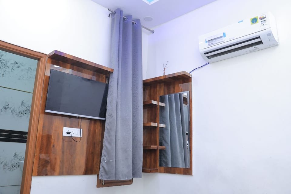 Quadruple Room | Desk, free WiFi
