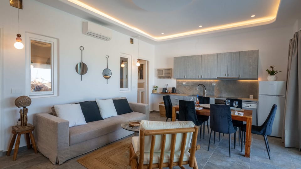 Living room - Kitchen