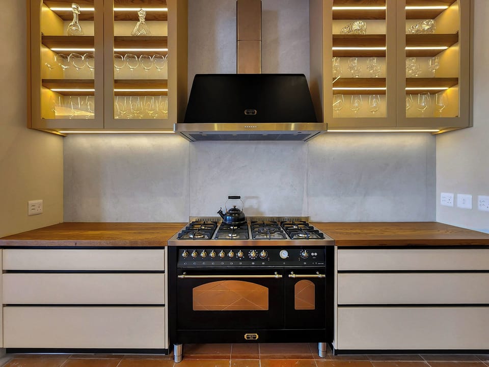 7 Plate Lofra stove - pure luxury. 