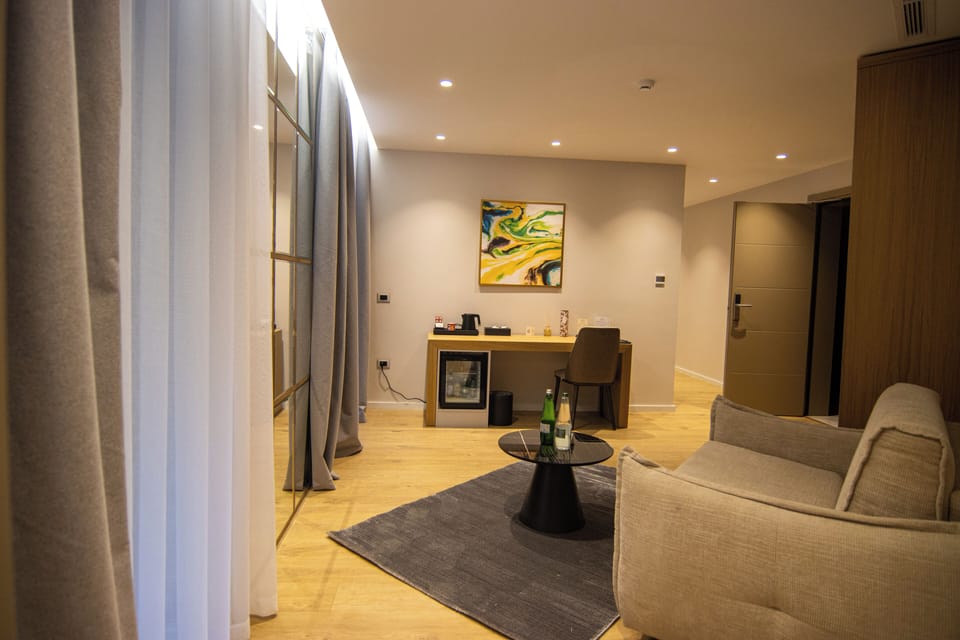 Family Suite | Hypo-allergenic bedding, minibar, desk, soundproofing
