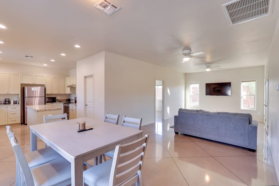 Apartment (2 Bedrooms) | Front of property