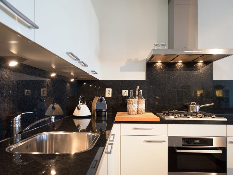 Classic Apartment, 2 Bedrooms | Private kitchen | Fridge, microwave, oven, dishwasher