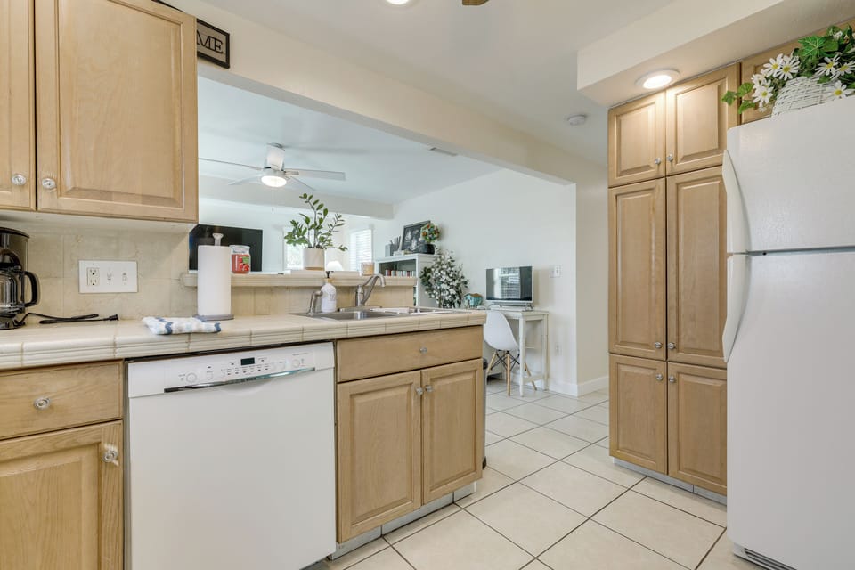 House (2 Bedrooms) | Interior