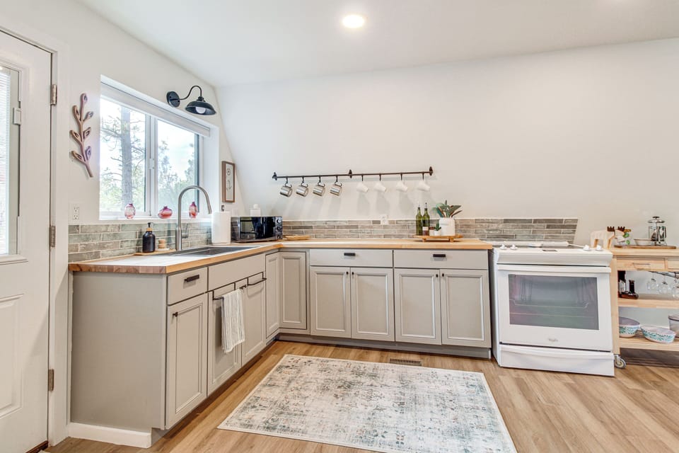 House (2 Bedrooms) | Interior