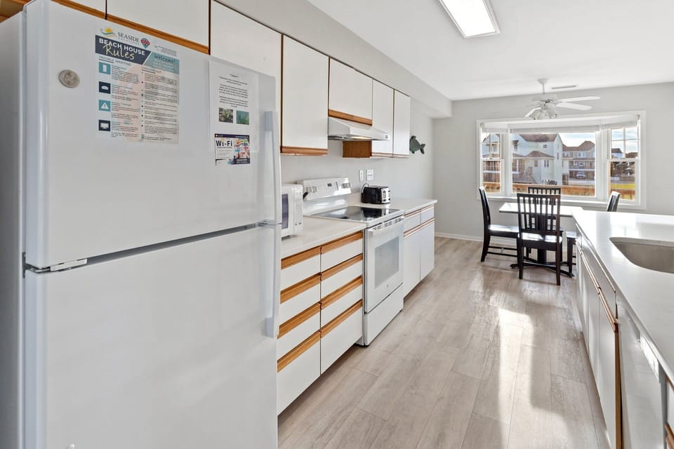 Kitchen – Fully equipped kitchen with everything needed for vacation cooking.