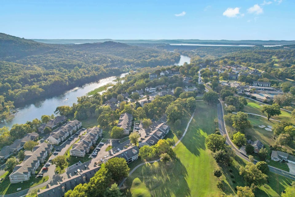 Ariel view of Fairway Retreat