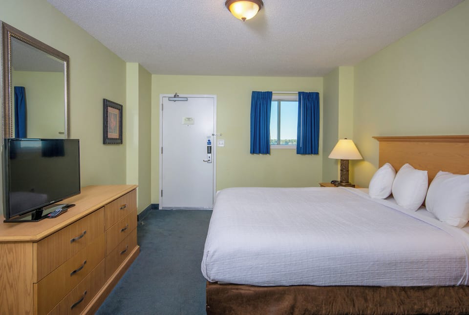Unit with King Bed