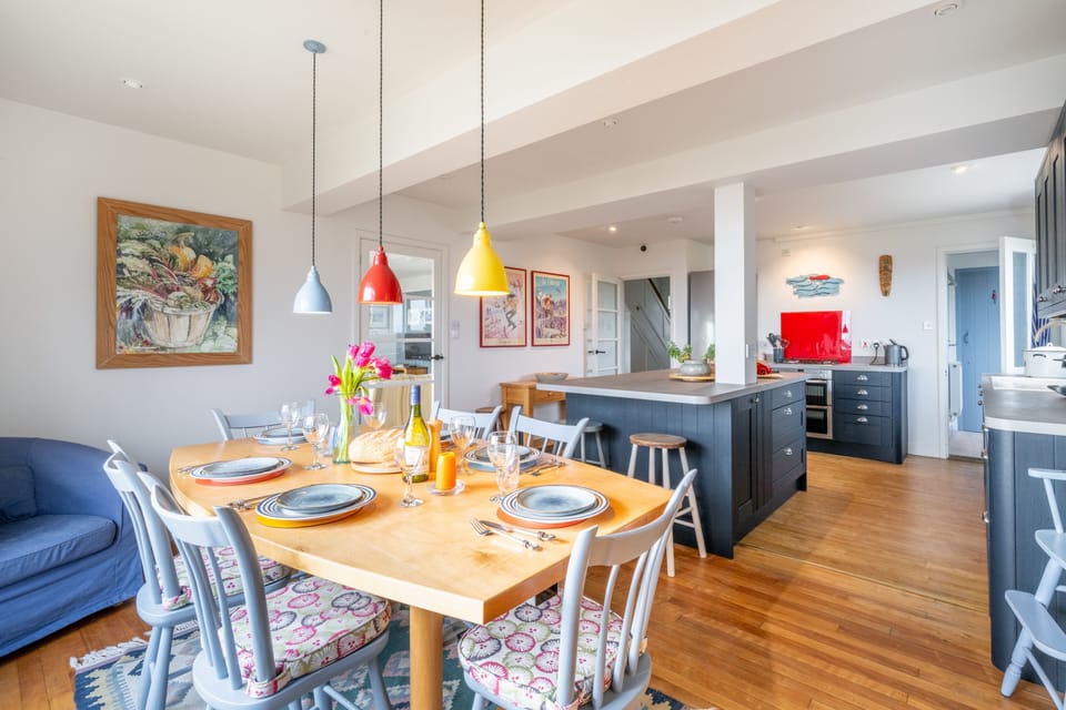 Ground floor: Open plan kitchen and dining area with seating for six