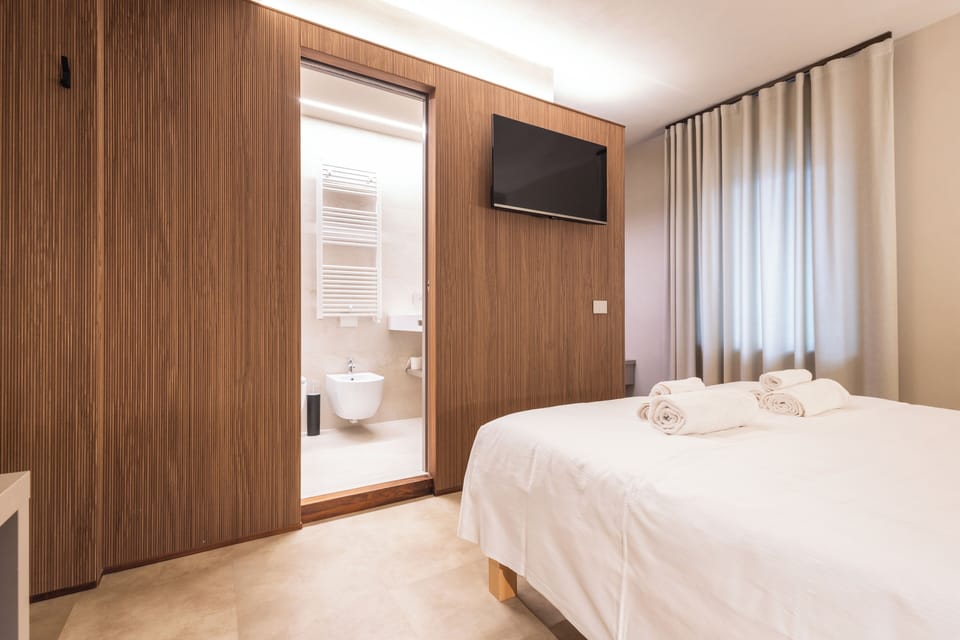 Basic Double or Twin Room | Free WiFi, bed sheets