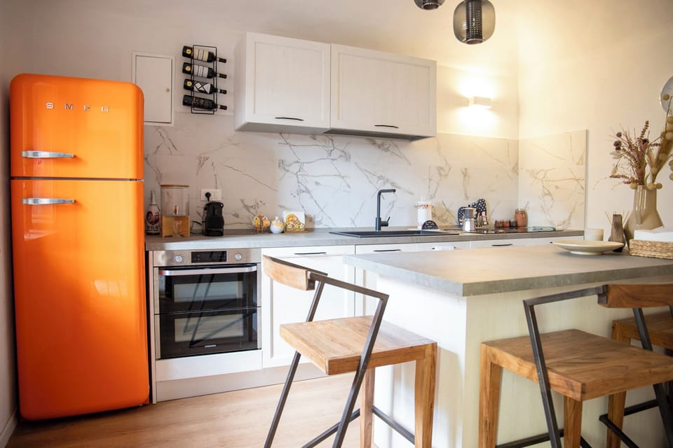 Fridge, electric kettle