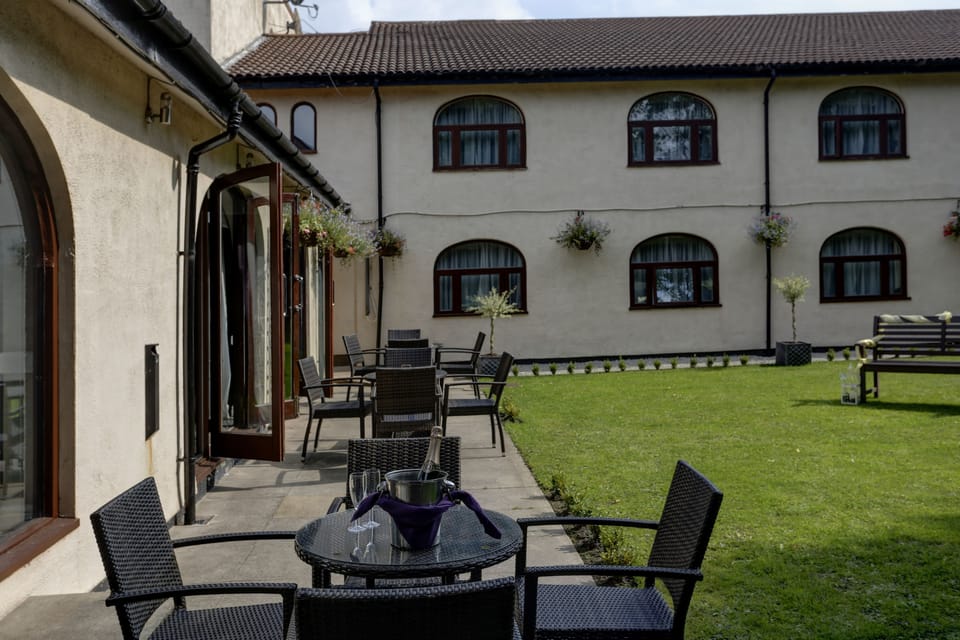 The Everglades Park Hotel Hotel in Widnes