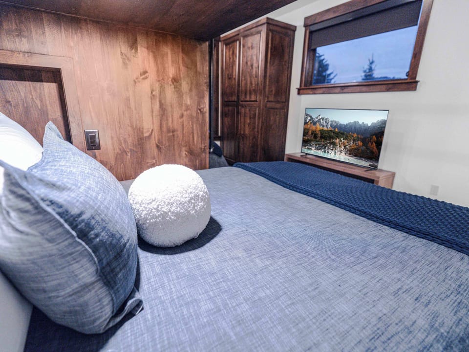 Bunk room