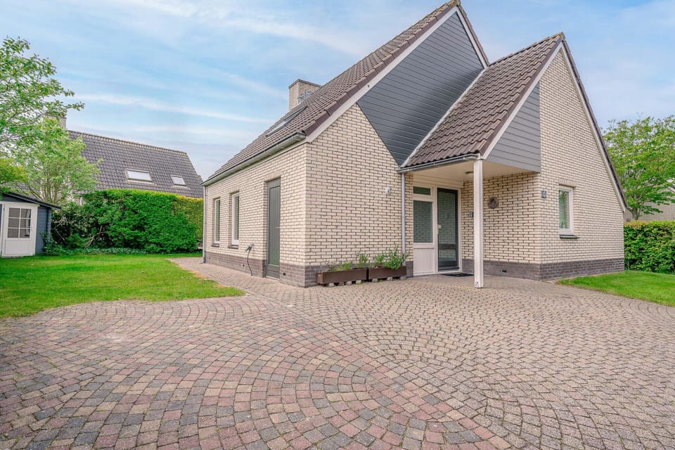 House | Exterior