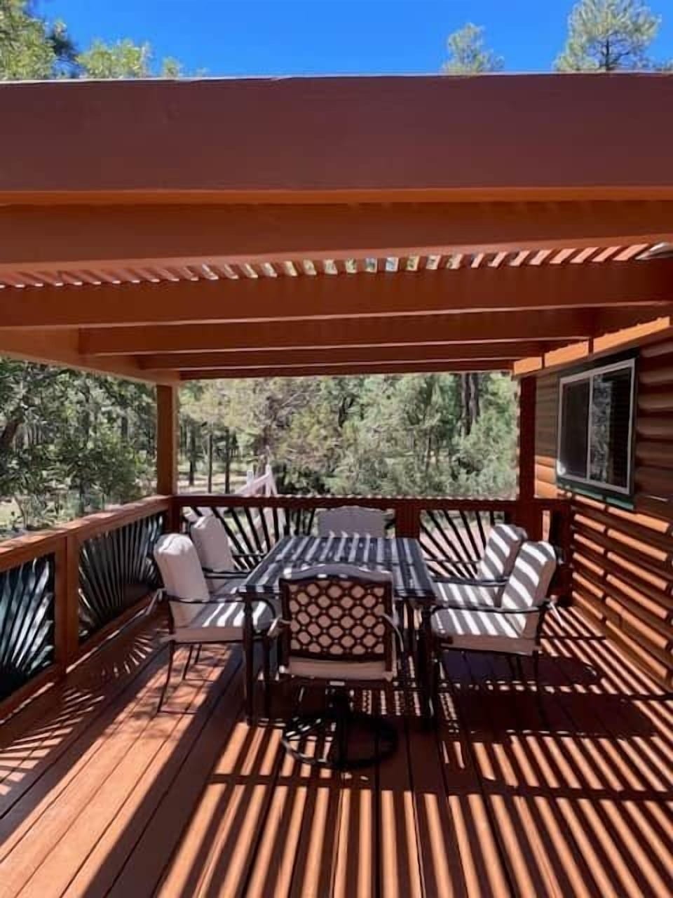 Covered Patio - Seats 8