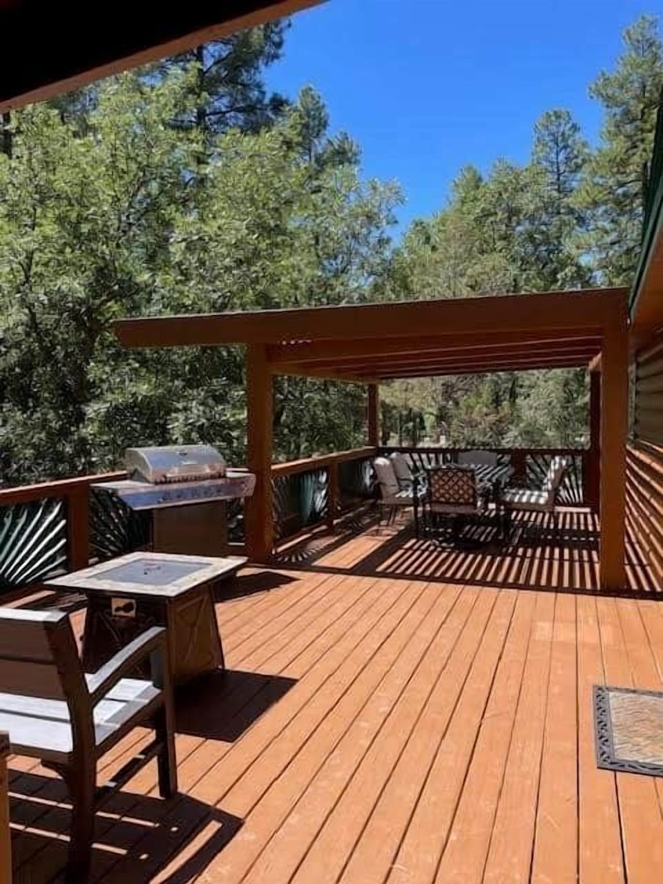 Covered Patio with propane firepit