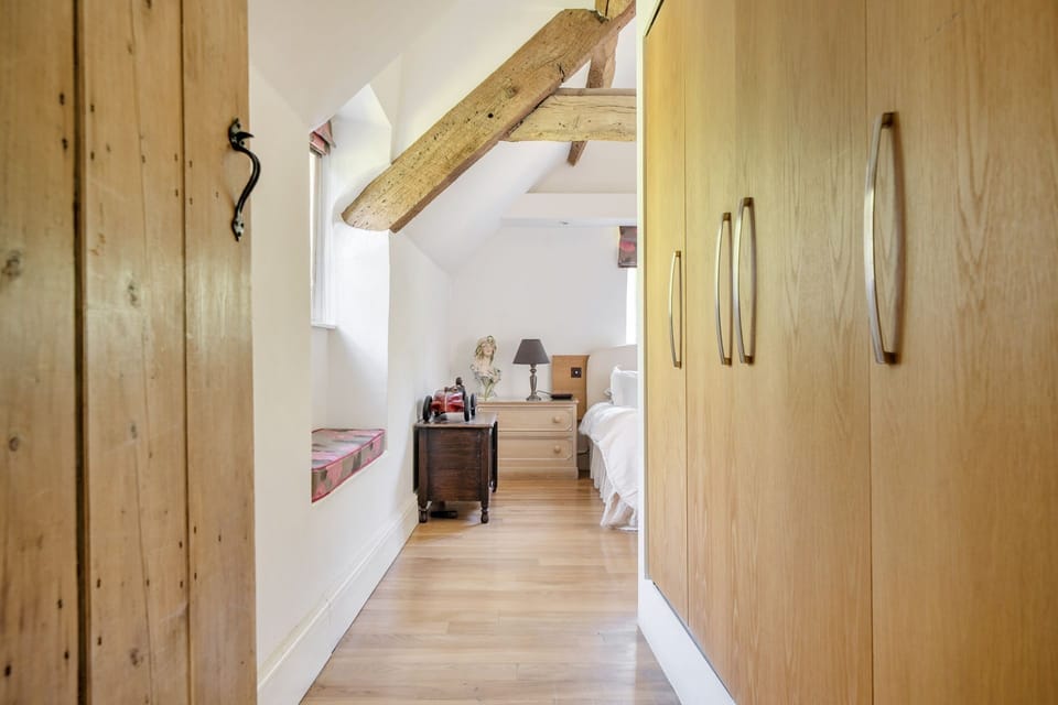 A bedroom at Preedy's Cottage, Cotswolds