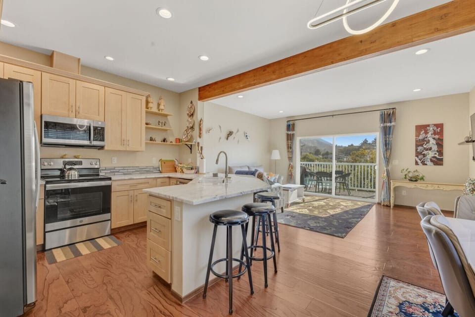 Spacious Kitchen