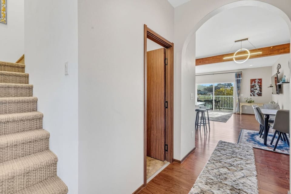 Entry Hallway to Lower Bath and Stairs