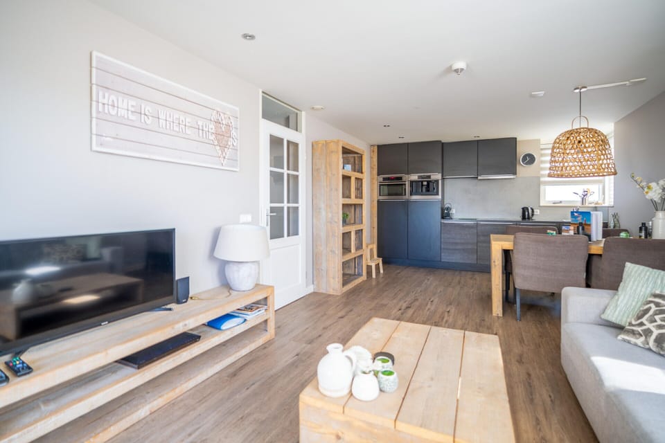 Apartment | Living room