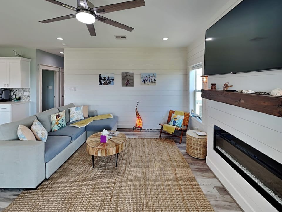 House (3 Bedrooms) | Property amenity