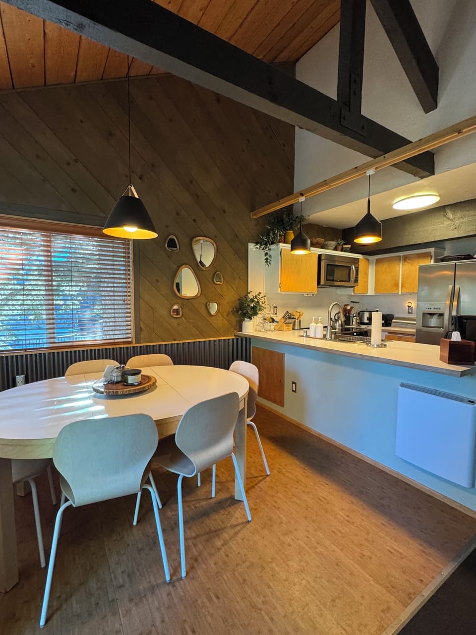 Sleek, modern dining table that comfortably accommodate six guests