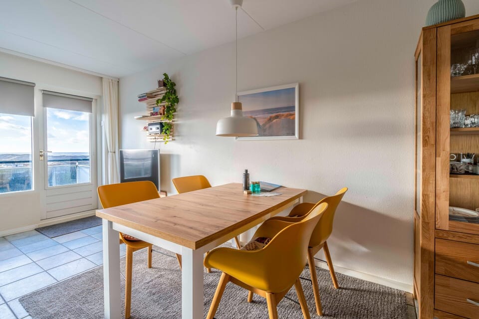 Apartment | Dining