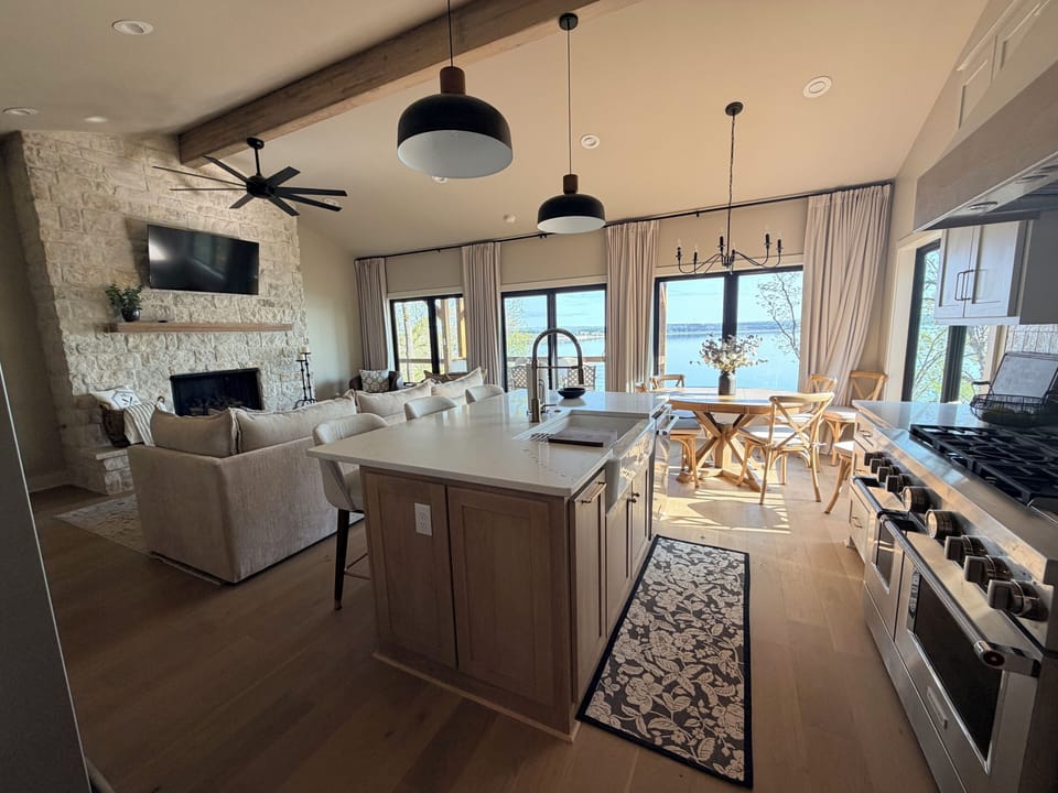 Main floor living and kitchen