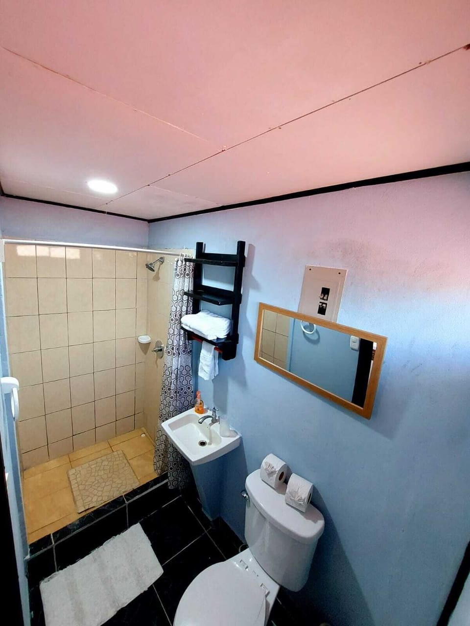 Double Room, Lake View | Bathroom