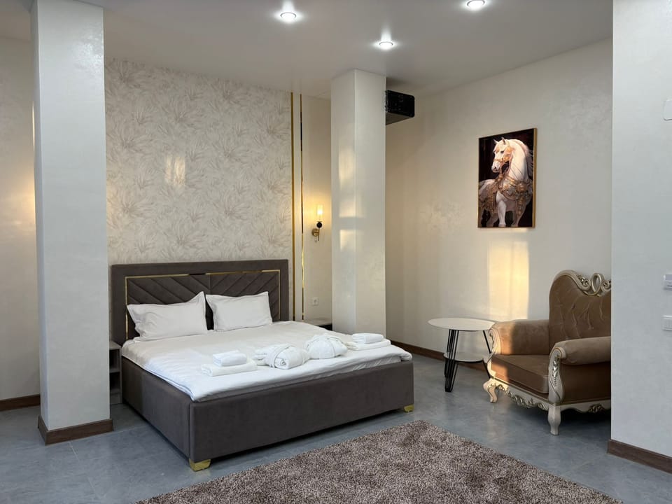 Luxury Suite, City View | Soundproofing, iron/ironing board, free WiFi