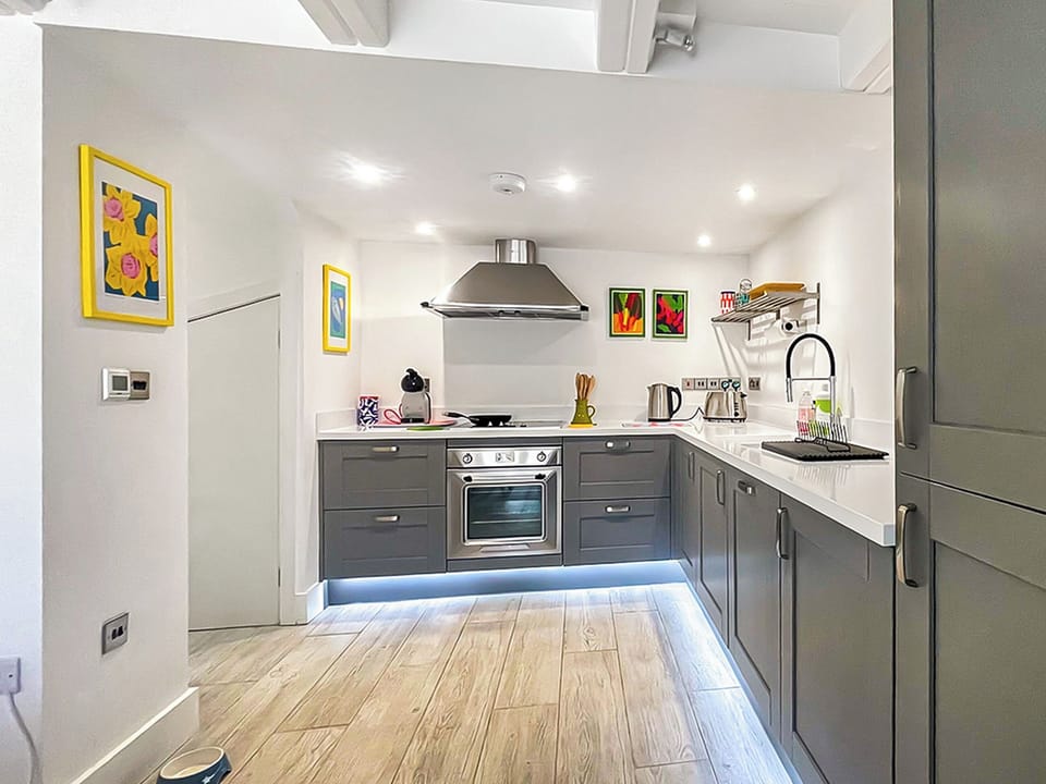 Kitchen area | Penty Lowen, St Mawes