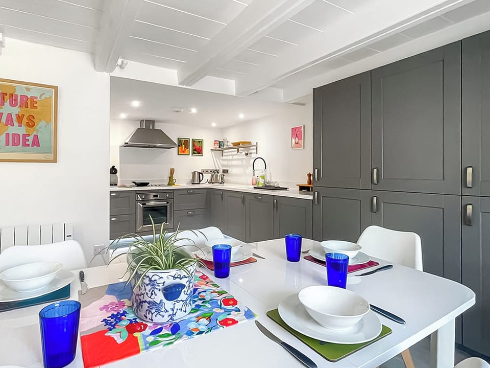 Kitchen/diner | Penty Lowen, St Mawes