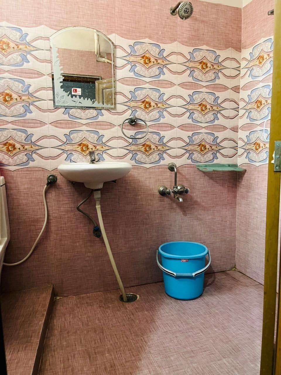HOTEL KRISHNA GORAKHPUR Hotel in Uttar Pradesh
